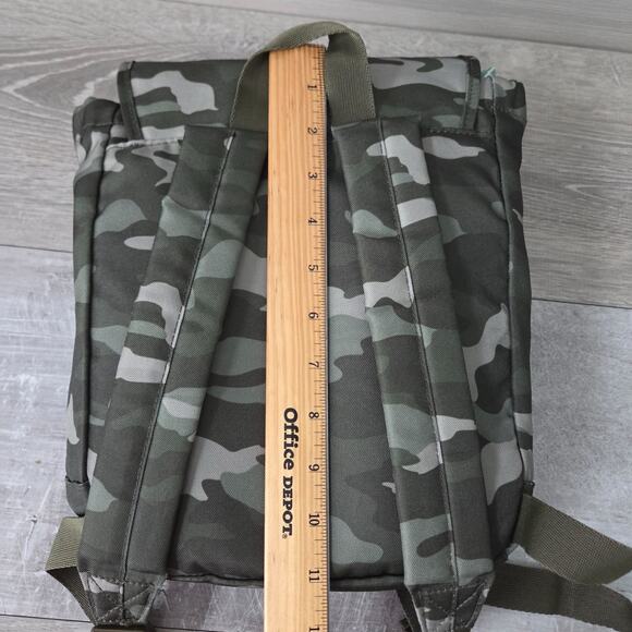 Victorias Secret Pink Camouflage Mini Backpack Buckle Strap Drawstring Green Bag - Picture 9 of 10